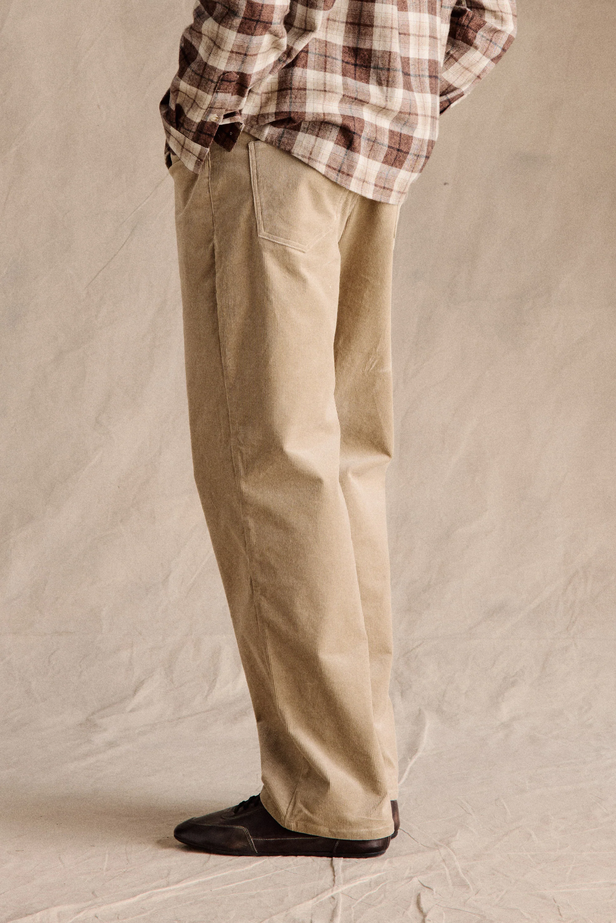 Andy Straight Corduroy Pants | Beige - Image 3