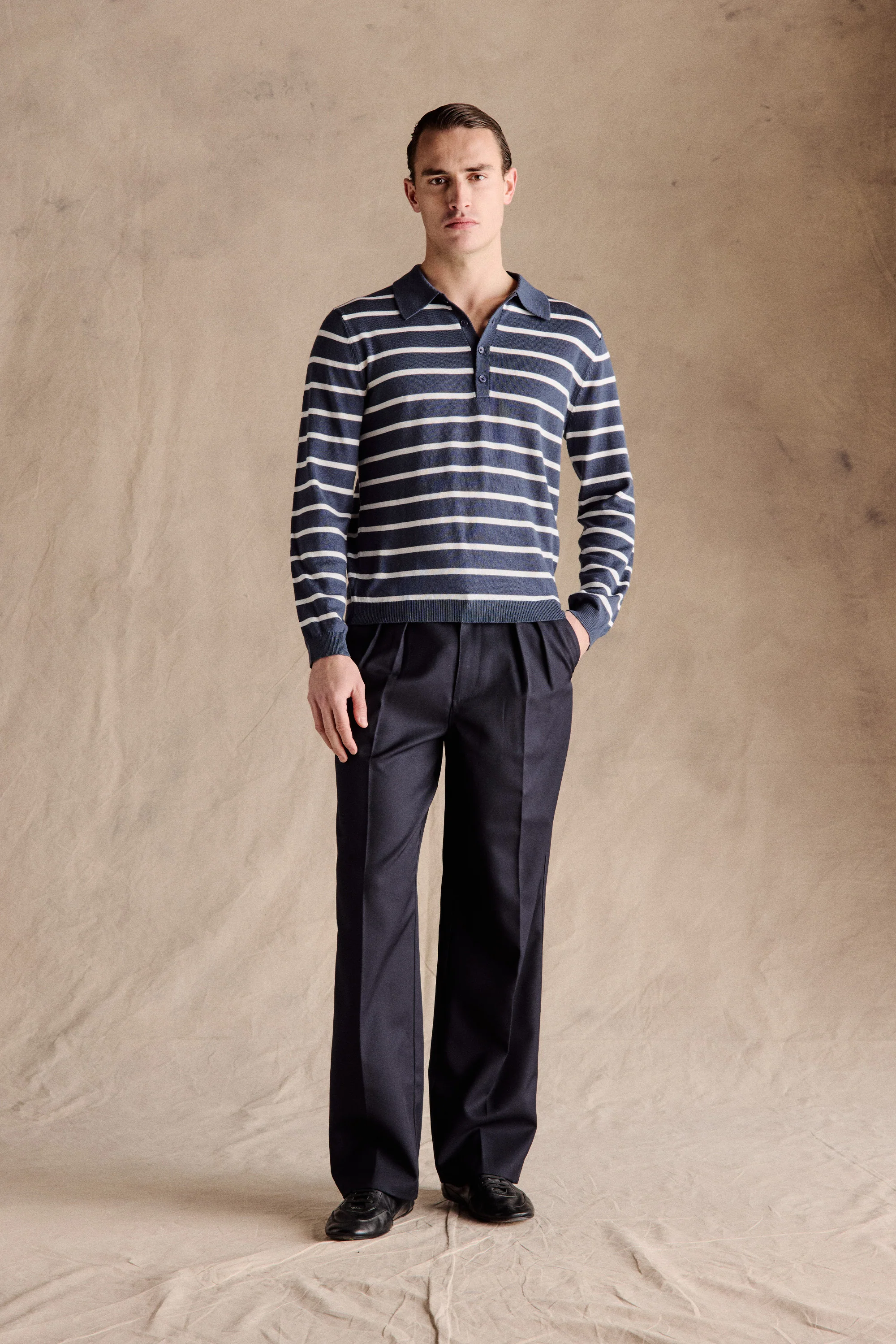 Manhattan Pleated Trousers | Navy - Image 4