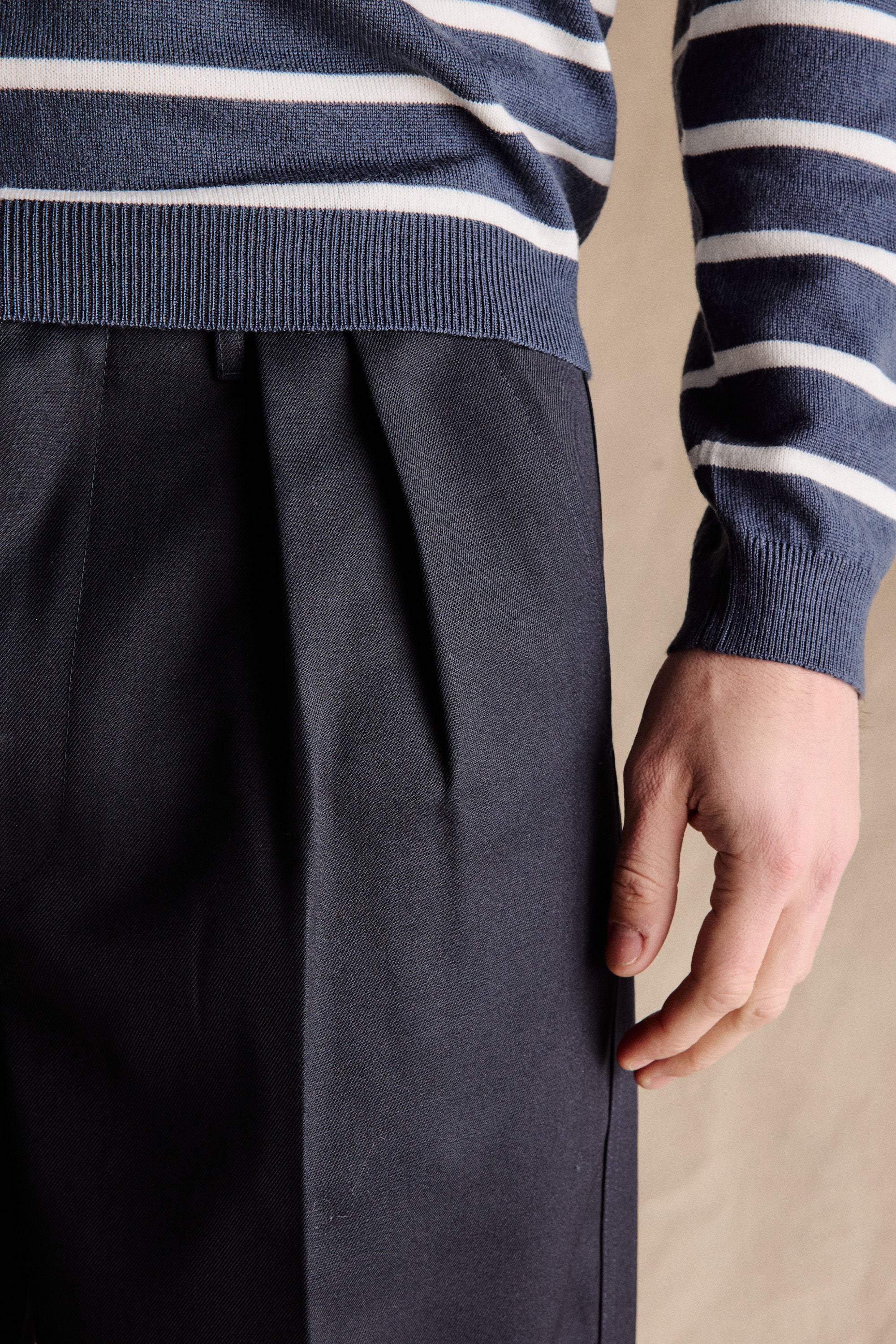 Manhattan Pleated Trousers | Navy - Image 5