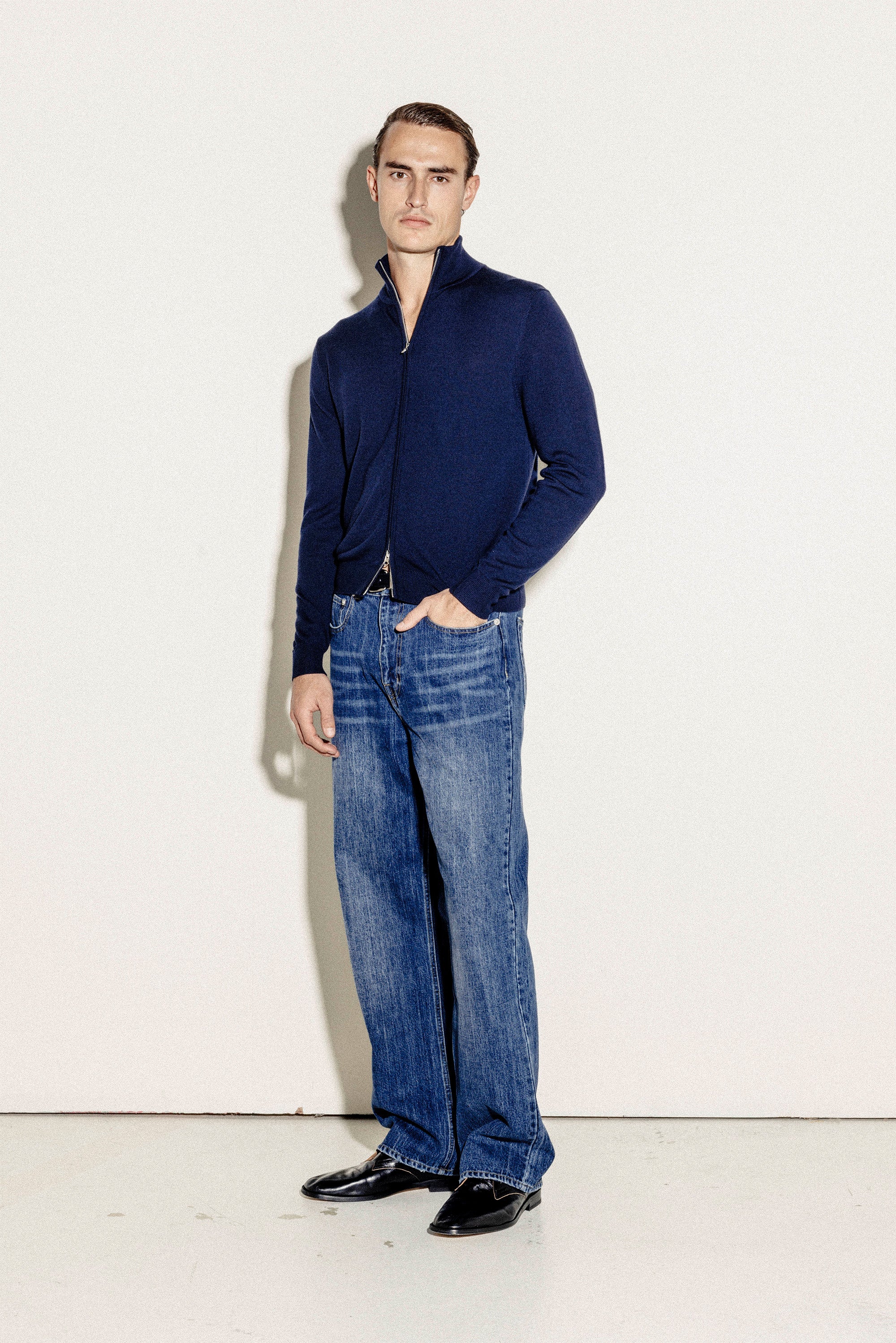 Hawke Slim Zip Vest | Navy - Image 4