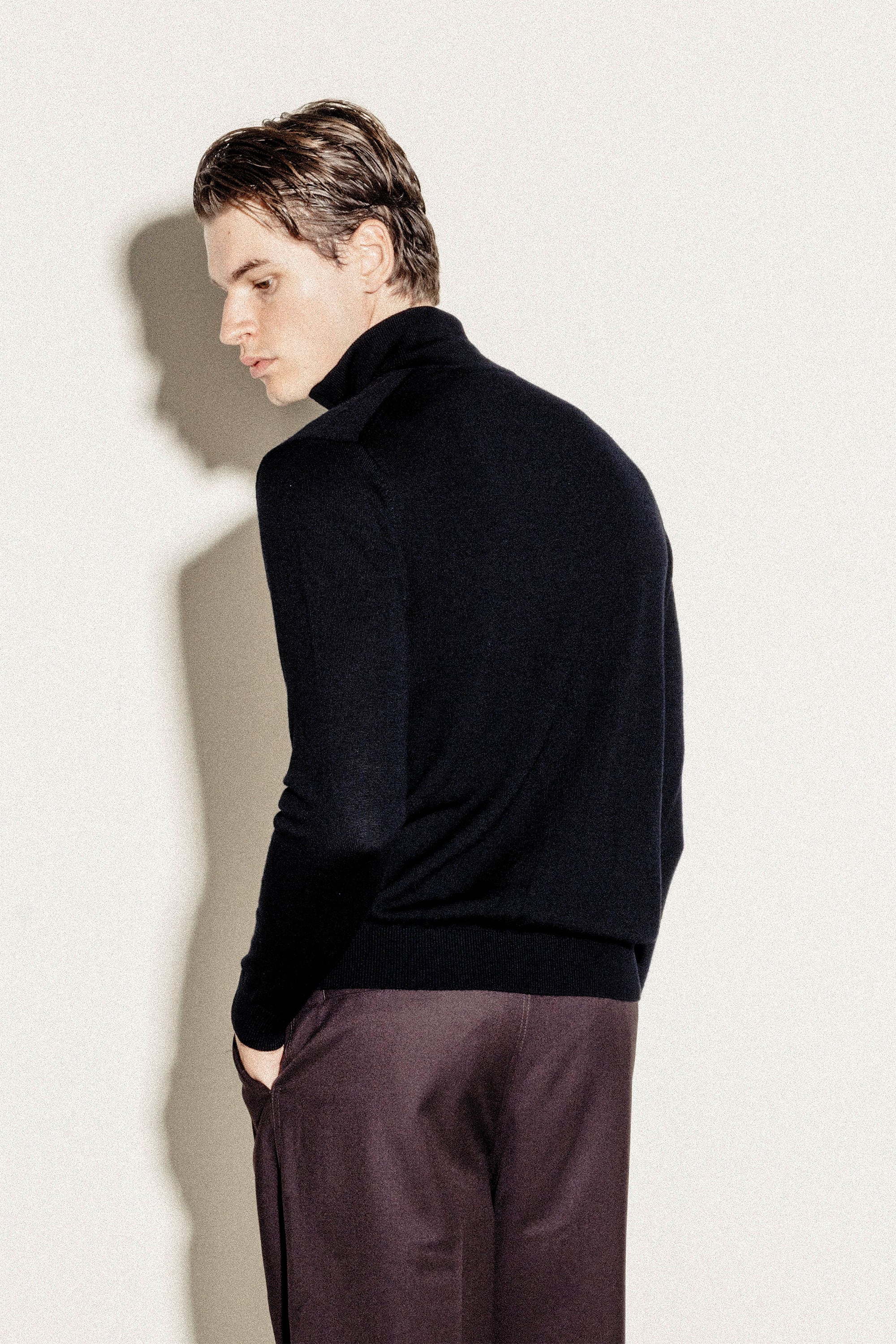 Hawke Slim Zip Vest | Black - Image 3